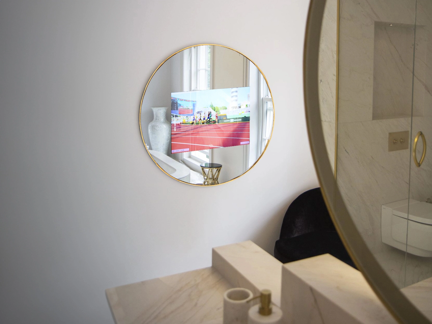 Round Bathroom Mirror TV